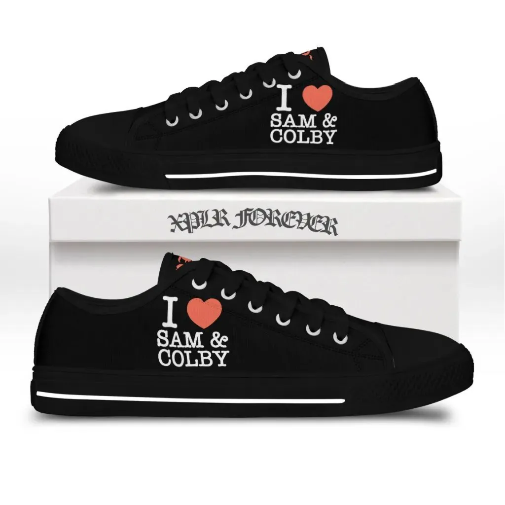 Love low top canvas shoes